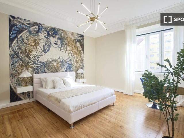 Quarto disponível para alugar em apartamento compartilhado com 10 quartos, Lisboa