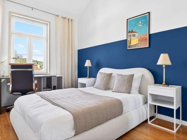Quarto disponível para alugar em apartamento compartilhado com 10 quartos, Lisboa