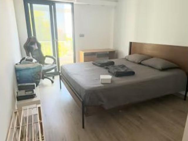 Quarto disponível para alugar em apartamento compartilhado de 3 quartos em Almada