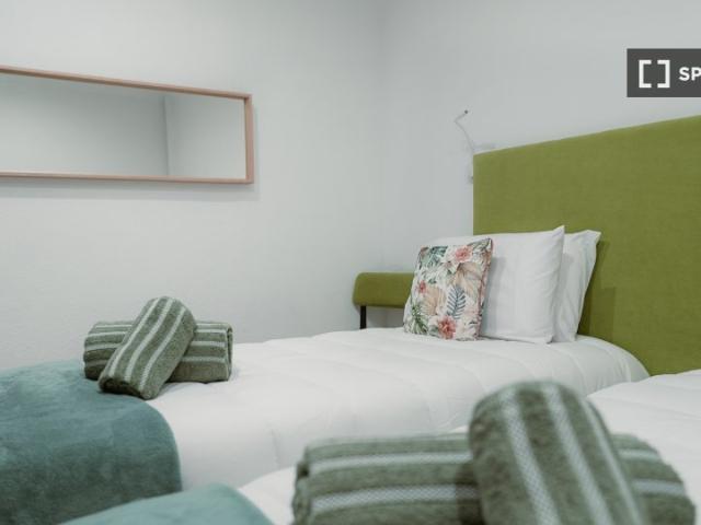 Quarto disponível para alugar em apartamento compartilhado de 4 quartos em Vila Nova