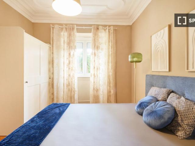 Quarto disponível para alugar em apartamento compartilhado de 4 quartos, Lisboa