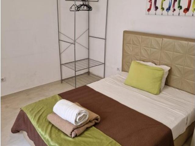 Quarto disponível para alugar em apartamento compartilhado em Lisboa, Portugal