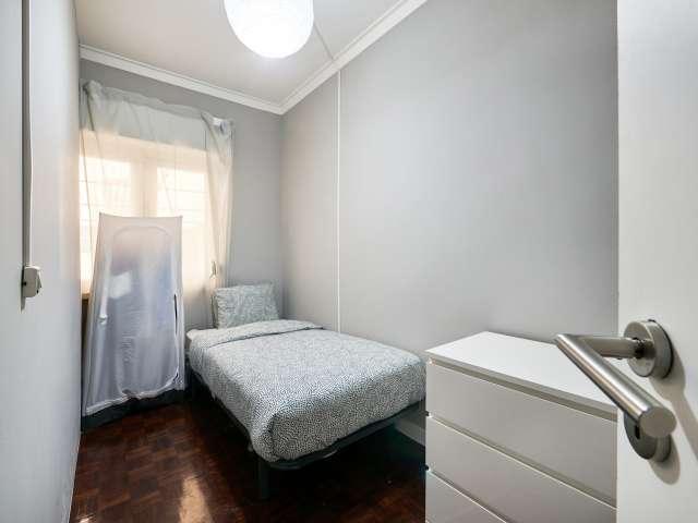 Quarto disponível para alugar em apartamento de 6 camas em Lisboa
