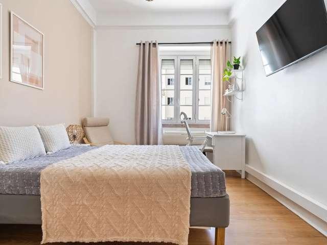 Quarto em apartamento compartilhado com 11 quartos em Lisboa
