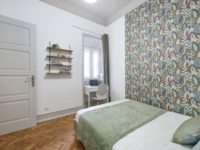 Quarto em apartamento compartilhado com 7 quartos em Lisboa