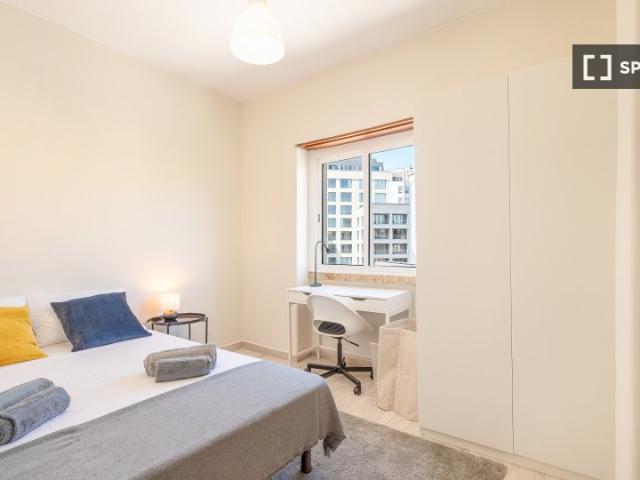 Quarto em apartamento compartilhado com 7 quartos em Lisboa