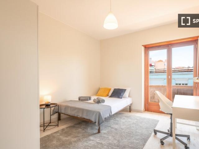 Quarto em apartamento compartilhado com 7 quartos em Lisboa