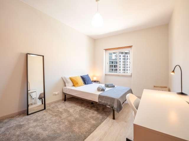 Quarto em apartamento compartilhado com 7 quartos em Lisboa