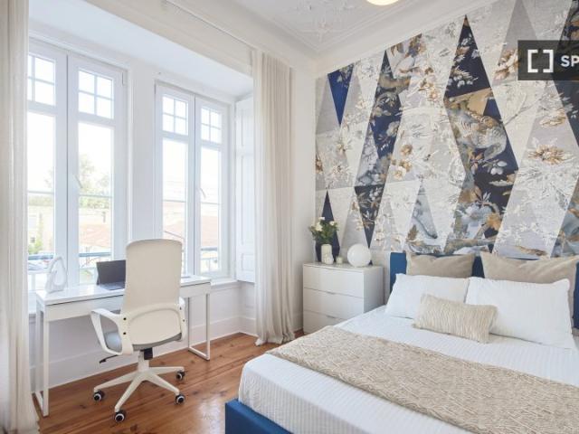 Quarto em apartamento compartilhado com 7 quartos em Lisboa