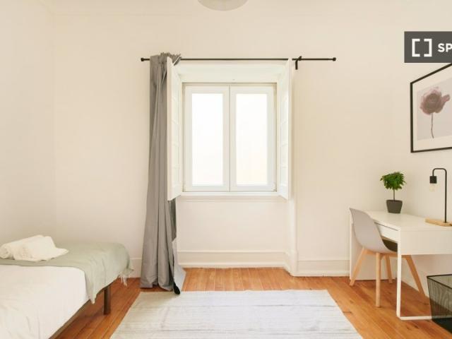 Quarto em apartamento compartilhado com 7 quartos, Lisboa