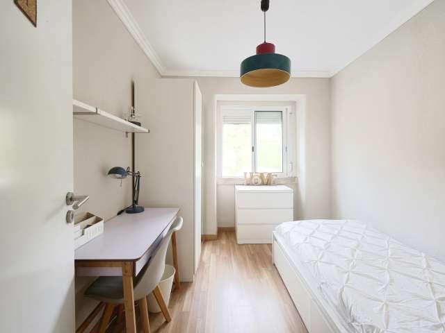 Quarto em apartamento compartilhado com 4 quartos, Lisboa
