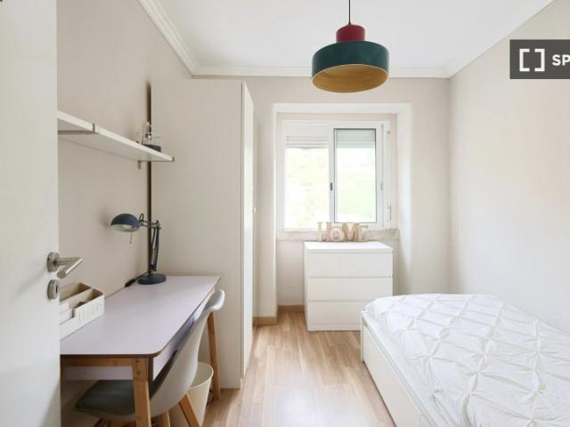 Quarto em apartamento compartilhado com 4 quartos, Lisboa