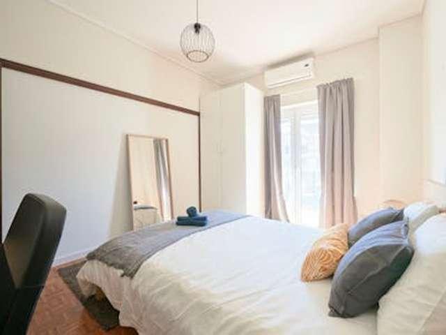 Quarto em apartamento compartilhado com 5 quartos, em Oeiras