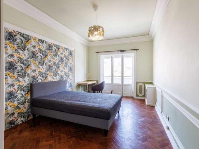 Quarto em apartamento compartilhado com 6 quartos, Lisboa