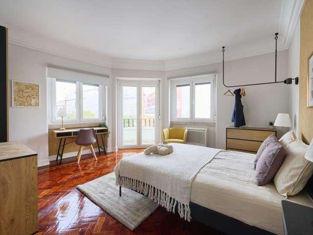 Quarto em apartamento compartilhado com 6 quartos, Lisboa