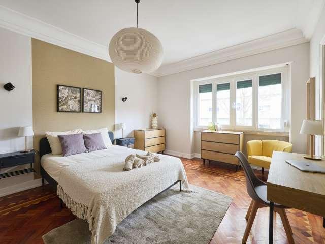 Quarto em apartamento compartilhado com 6 quartos, Lisboa