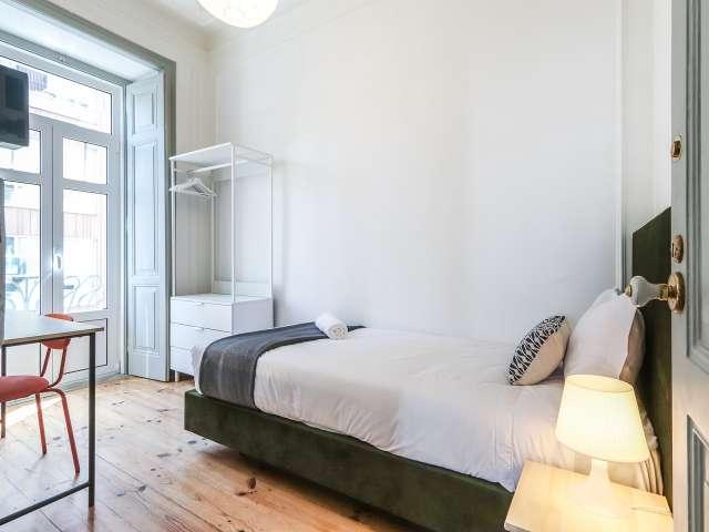 Quarto em apartamento compartilhado com 6 quartos para alugar em Lisboa