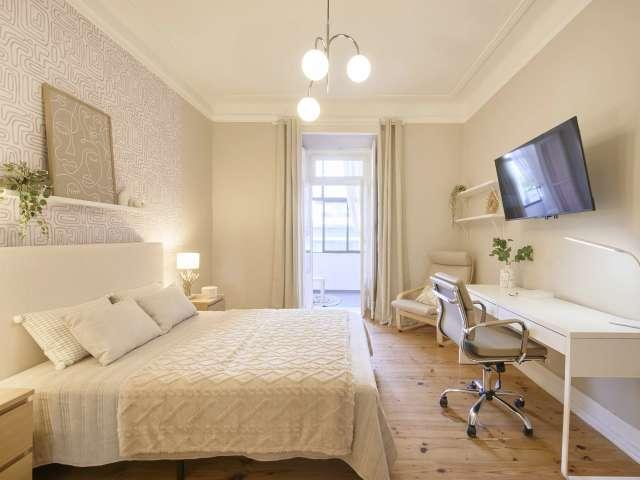 Quarto em apartamento compartilhado de 5 quartos em Lisboa