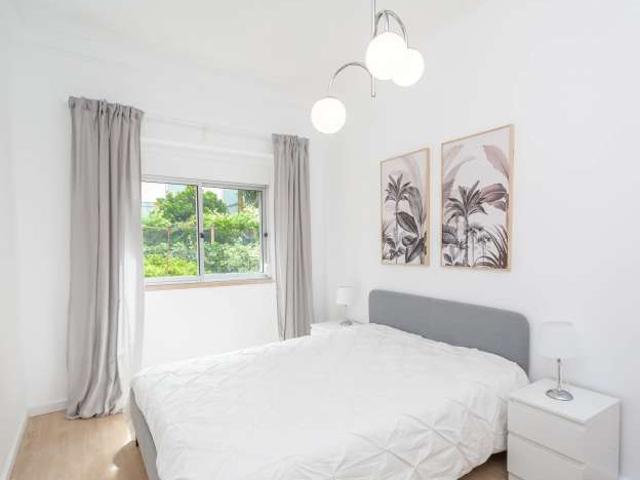 Quarto em apartamento compartilhado de 5 quartos, Sintra