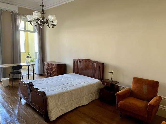 Quarto em apartamento compartilhado de 3 quartos para alugar no Porto