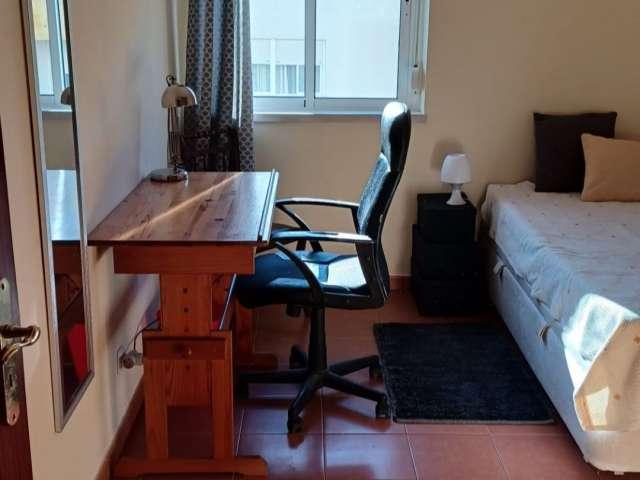 Quarto em apartamento compartilhado em Alcabideche