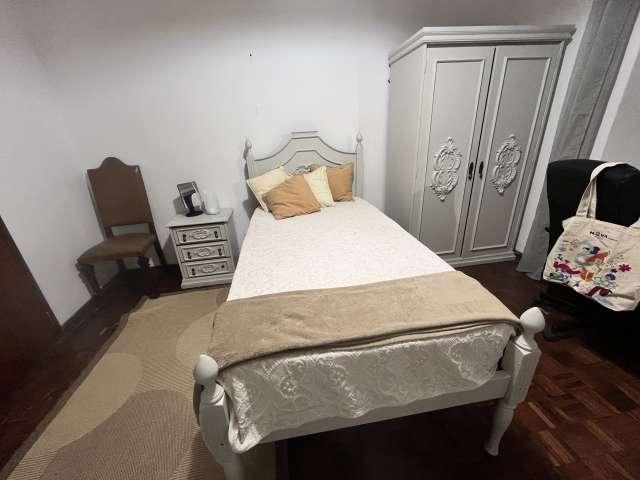 Quarto em apartamento compartilhado em Lisboa