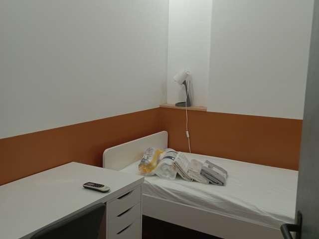 Quarto em apartamento compartilhado em Lisboa
