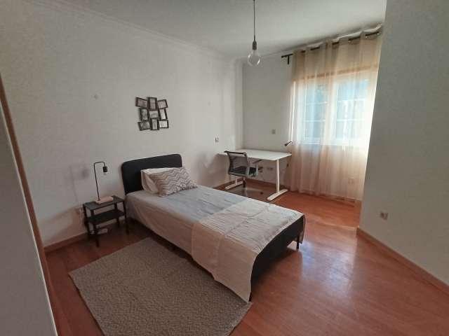 Quarto em apartamento compartilhado em Lisboa