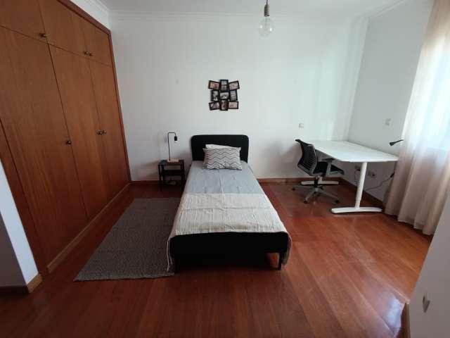 Quarto em apartamento compartilhado em Lisboa
