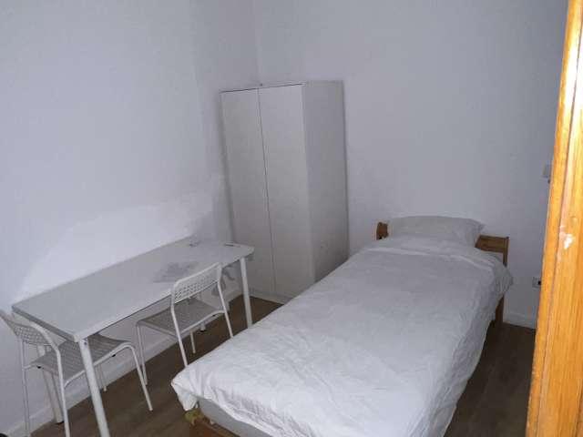 Quarto em apartamento compartilhado em Lisboa