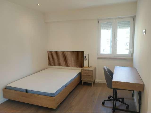 Quarto em apartamento partilhado de 4 quartos, Amadora