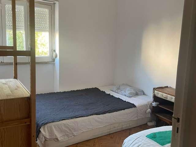 Quarto em apartamento compartilhado para alugar no Barreiro, Lisboa