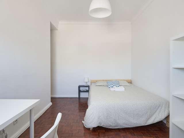 Quarto em apartamento em São Domingos de Benfica, Lisboa