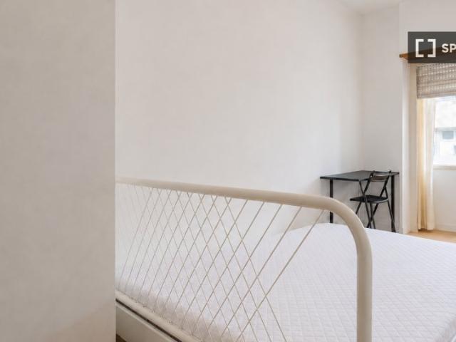 Quarto em apartamento partilhado de 6 quartos, Lisboa