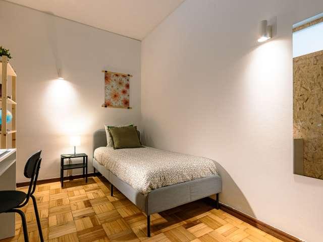 Quarto em apartamento partilhado de 6 quartos para alugar no Porto