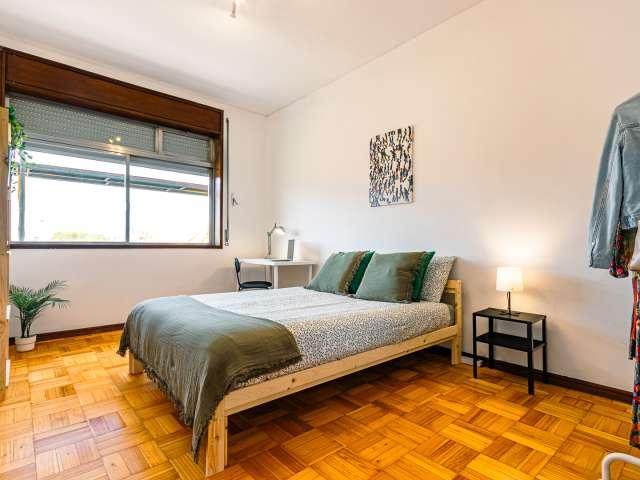 Quarto em apartamento partilhado de 6 quartos para alugar no Porto