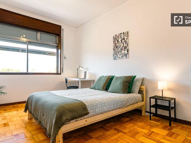 Quarto em apartamento partilhado de 6 quartos para alugar no Porto