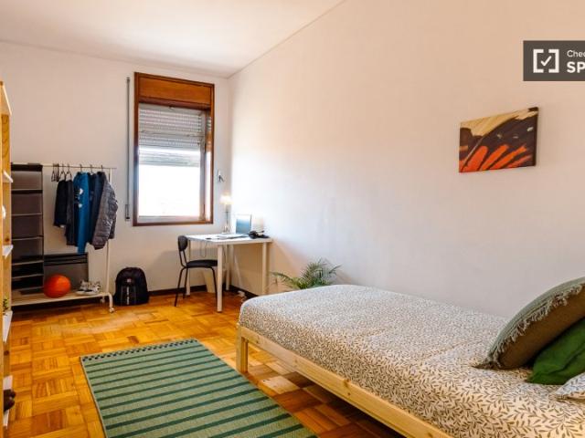 Quarto em apartamento partilhado de 6 quartos para alugar no Porto