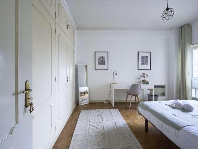 Quarto em apartamento partilhado de 7 quartos em Lisboa