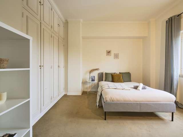 Quarto em apartamento partilhado de 7 quartos para alugar em Lisboa