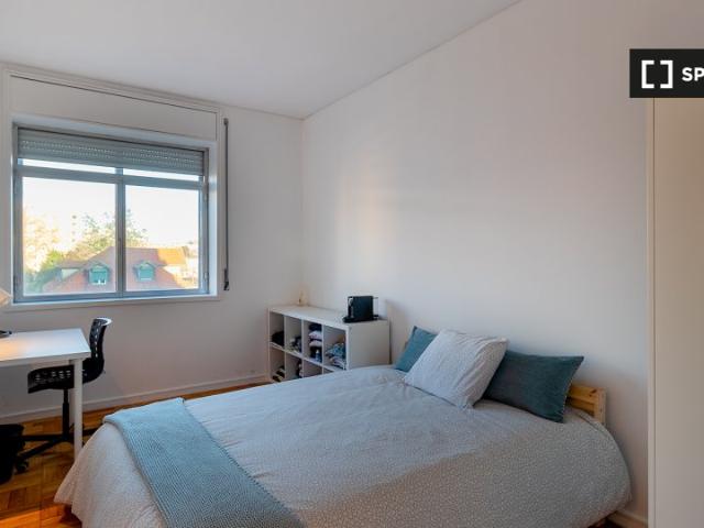 Quarto em apartamento partilhado de 7 quartos para alugar no Porto