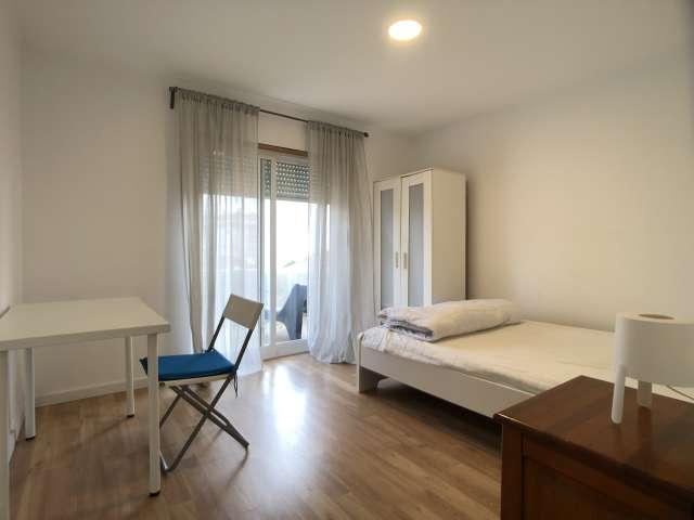 Quarto em apartamento partilhado de 8 quartos para alugar, Cascais