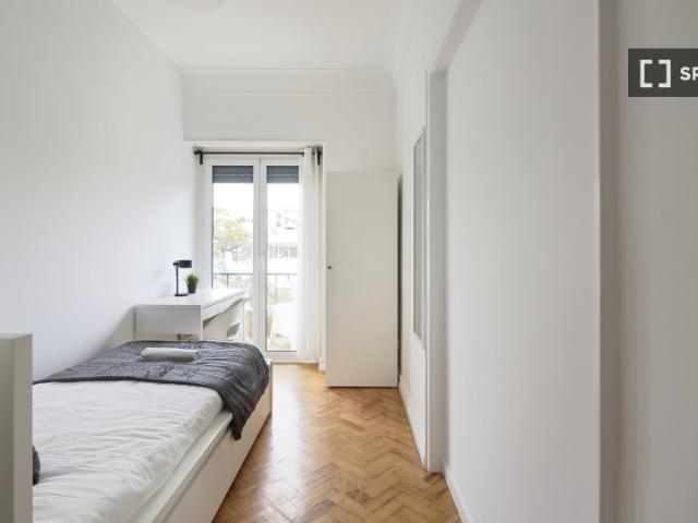 Quarto em apartamento partilhado de 9 quartos para alugar em Lisboa