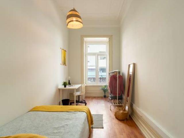 Quarto em apartamento partilhado para alugar em Lisboa