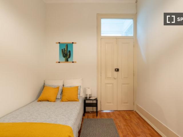 Quarto em apartamento partilhado para alugar em Lisboa