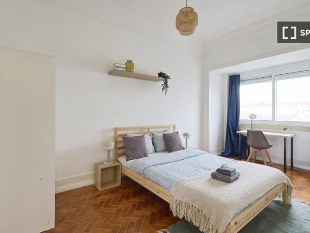 Quarto em apartamento partilhado de 10 quartos, Lisboa