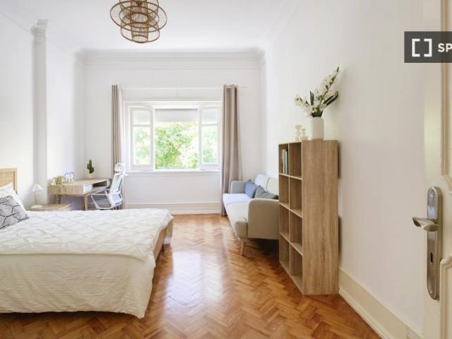 Quarto em apartamento partilhado de 10 quartos para alugar em Lisboa