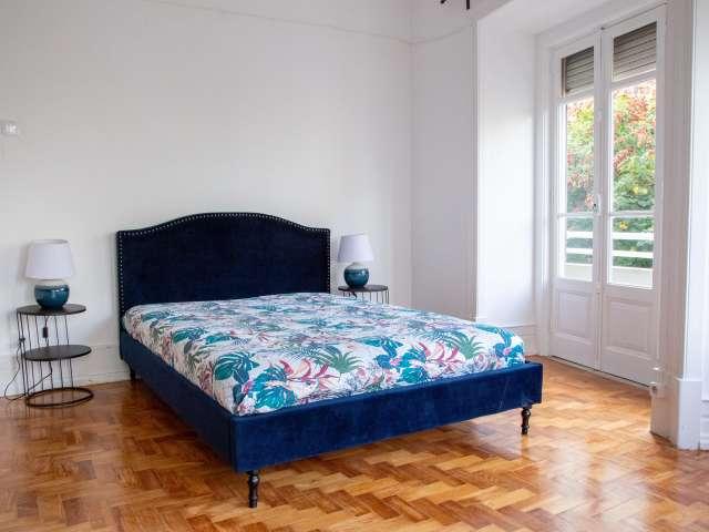 Quarto em apartamento partilhado de 10 quartos para alugar em Lisboa