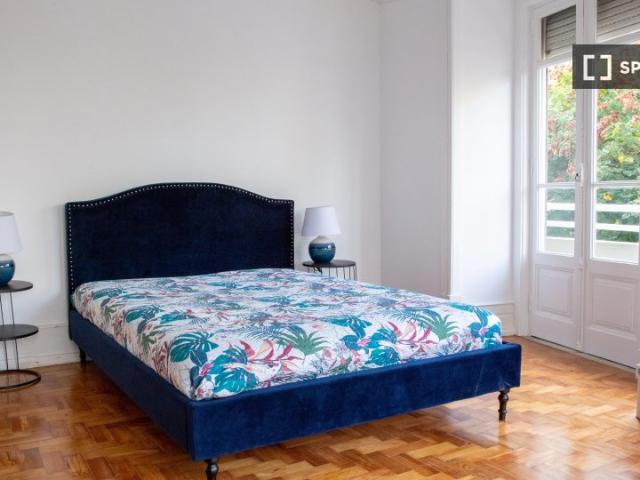 Quarto em apartamento partilhado de 10 quartos para alugar em Lisboa