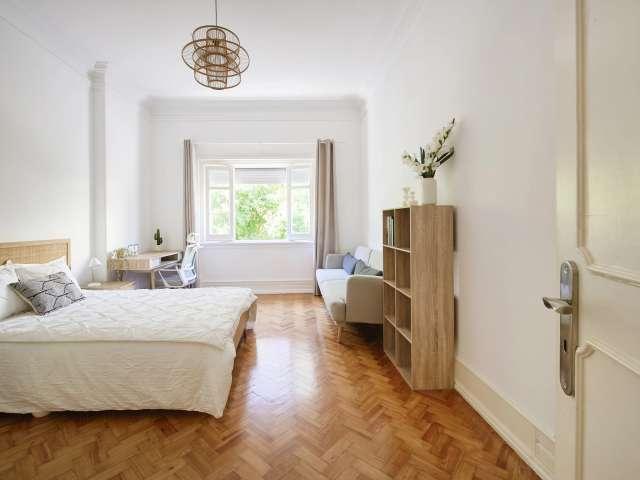 Quarto em apartamento partilhado de 10 quartos para alugar em Lisboa